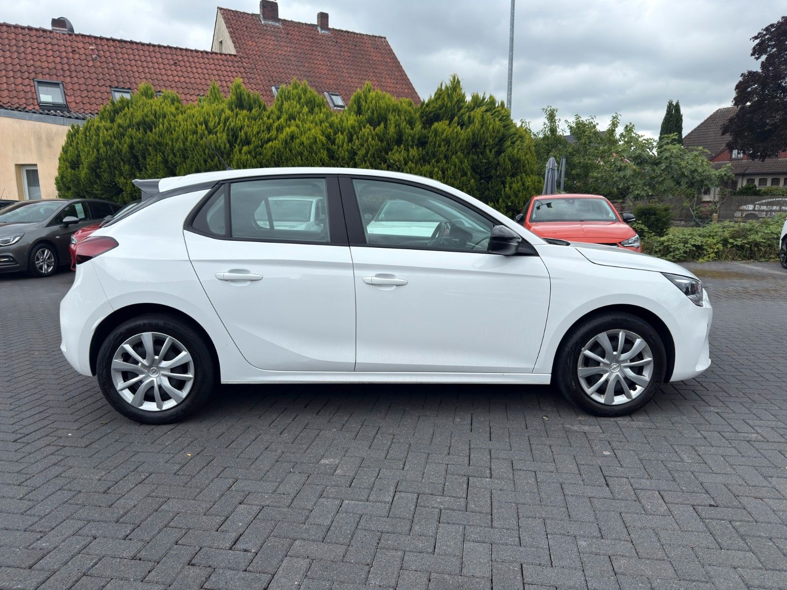 Opel Corsa F Edition - Samsaru's Car Outlet