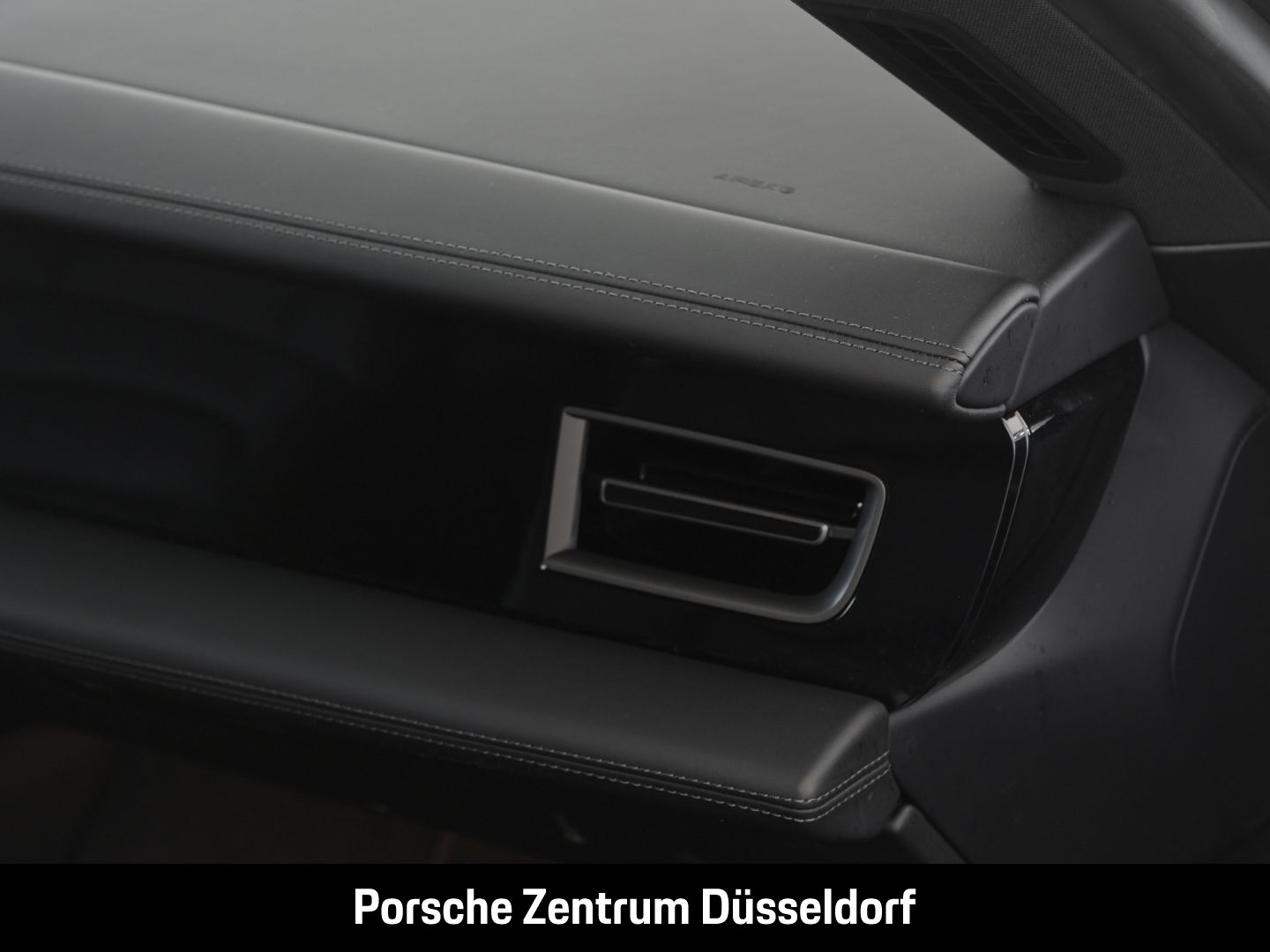Porsche Taycan 4S Sport Turismo Neptunblau BOSE Panorama