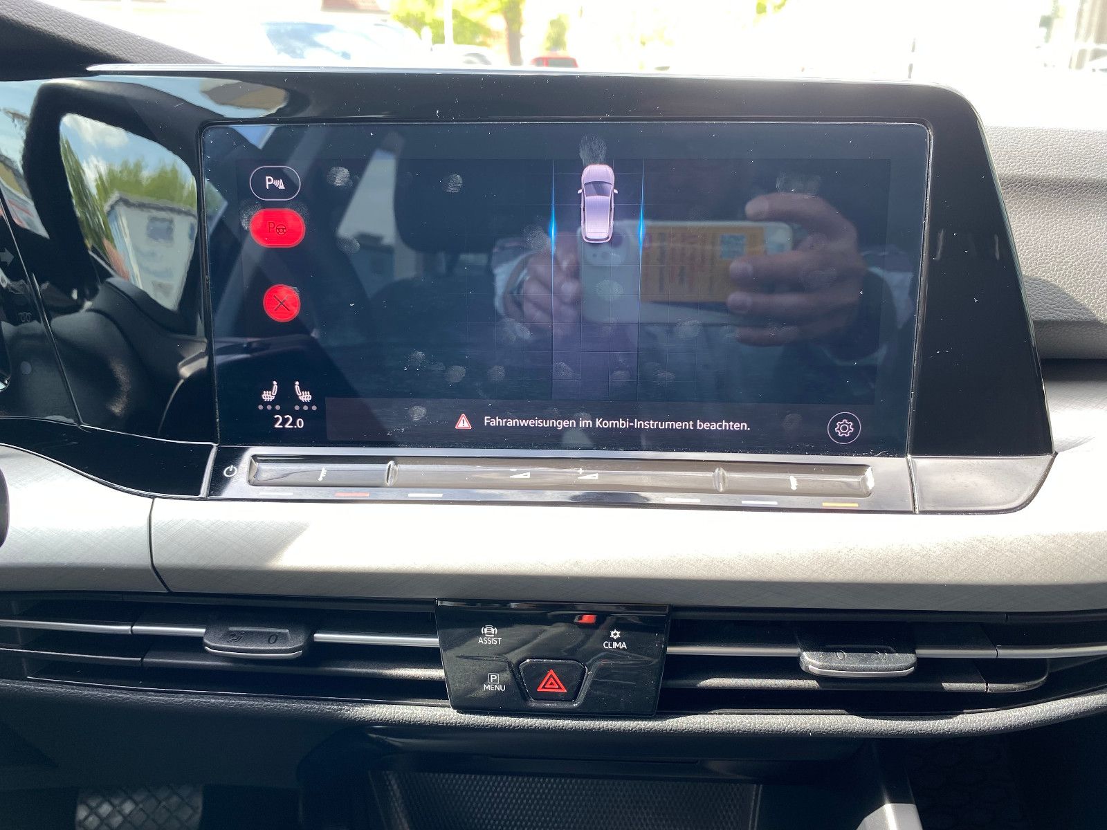 Volkswagen Golf VIII 1.5 eTSI DSG Life - Samsaru's Car Outlet