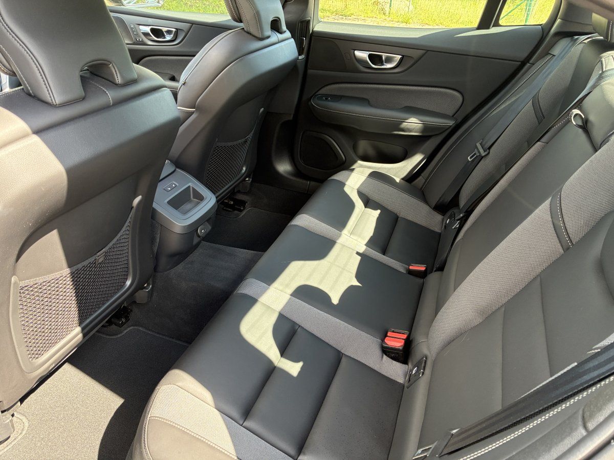 Volvo S60 B4 Plus Dark