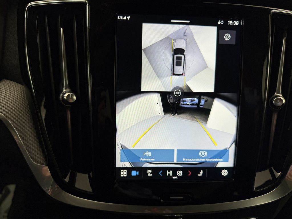 Volvo V60 Kombi T6 Plus Dark Recharge Plug-In Hybrid A