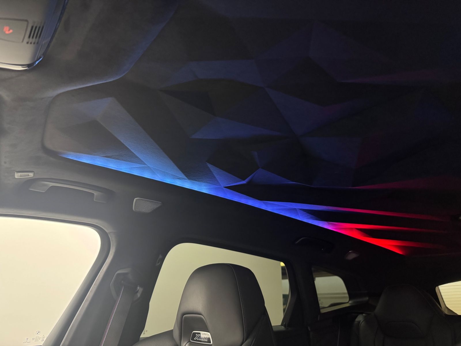 BMW XM 50 e, B&W, AHK, 23", Carbon, Massage, ...