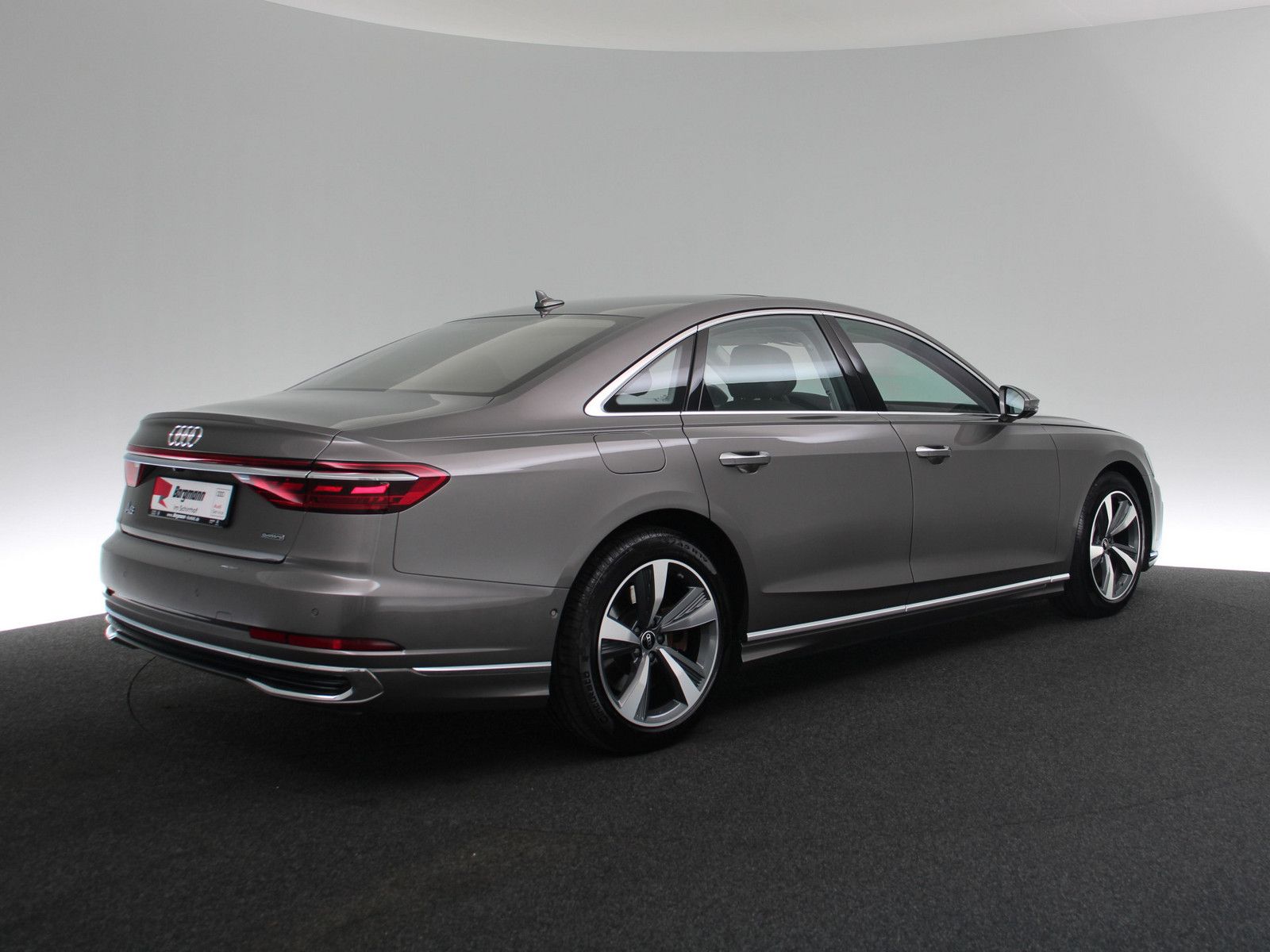 Audi A8 60 TFSI e quattro - Samsaru's Car Outlet
