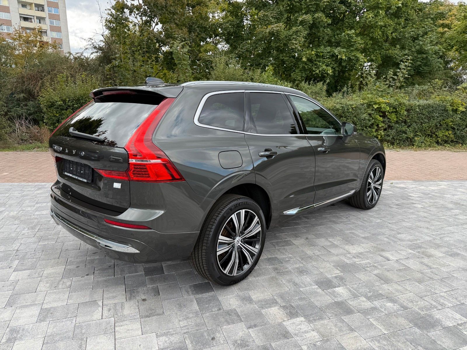 Volvo XC60 T8 AWD INSCRIPTION+WOOL+AHK+B&W+PANO+AKUSTI