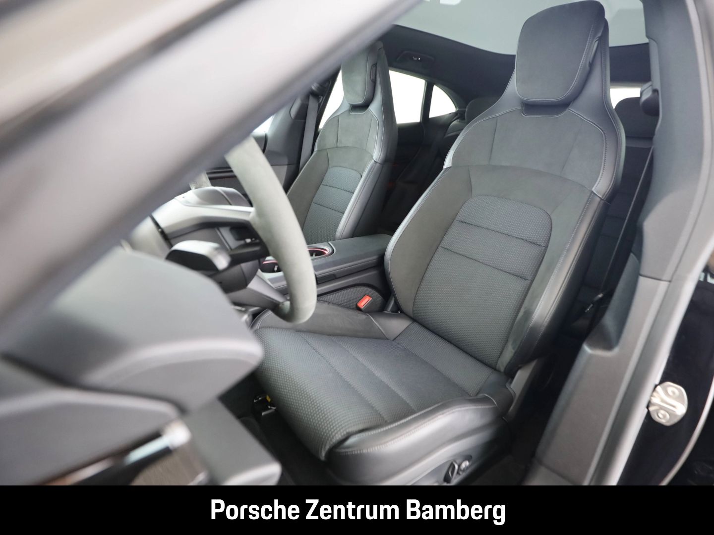 Porsche Taycan 4S CT/ Inno Drive/ Matrix/ Bose/ Head-Up/