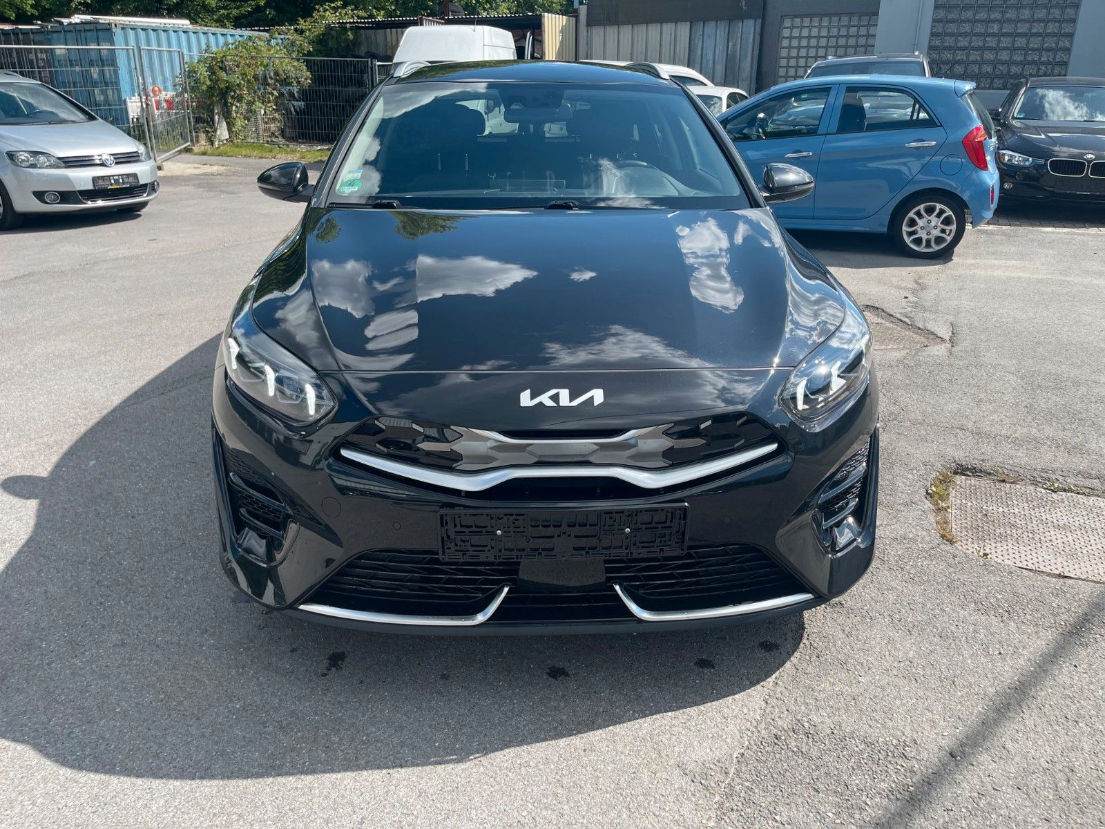 Kia Cee'd SW Platinum Plug-In - Samsaru's Car Outlet