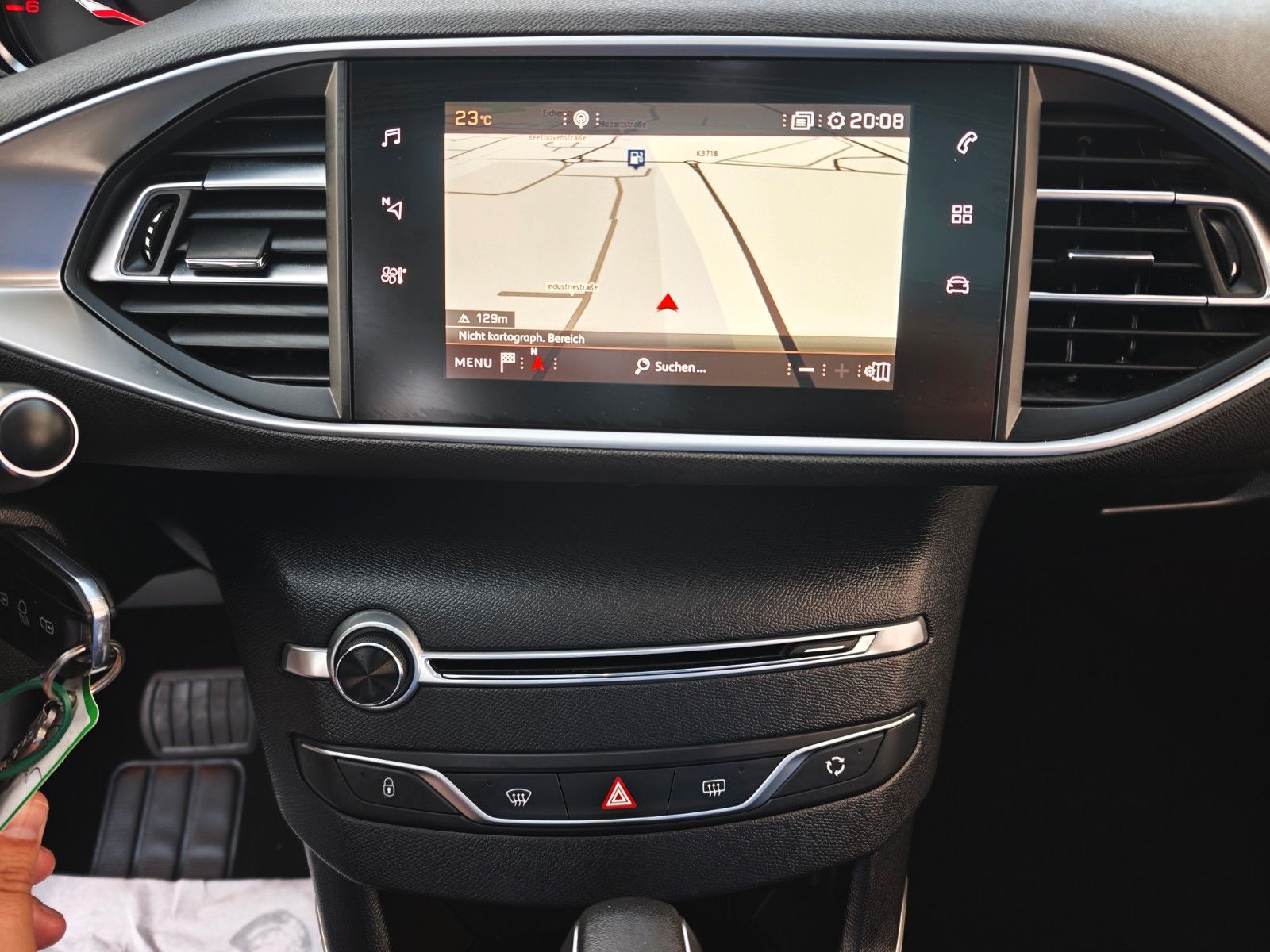 Peugeot 308 BlueHDi 130 EAT6 Allure - Samsaru's Car Outlet