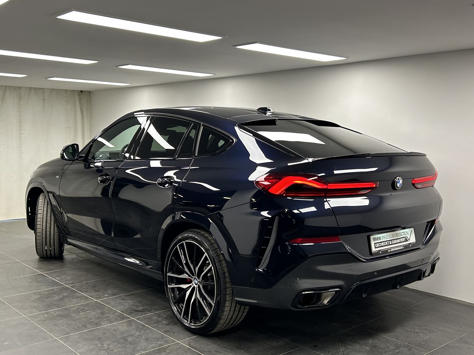 BMW X6 xDrive40d M Sportpaket Pro Pano. AHK Massagef