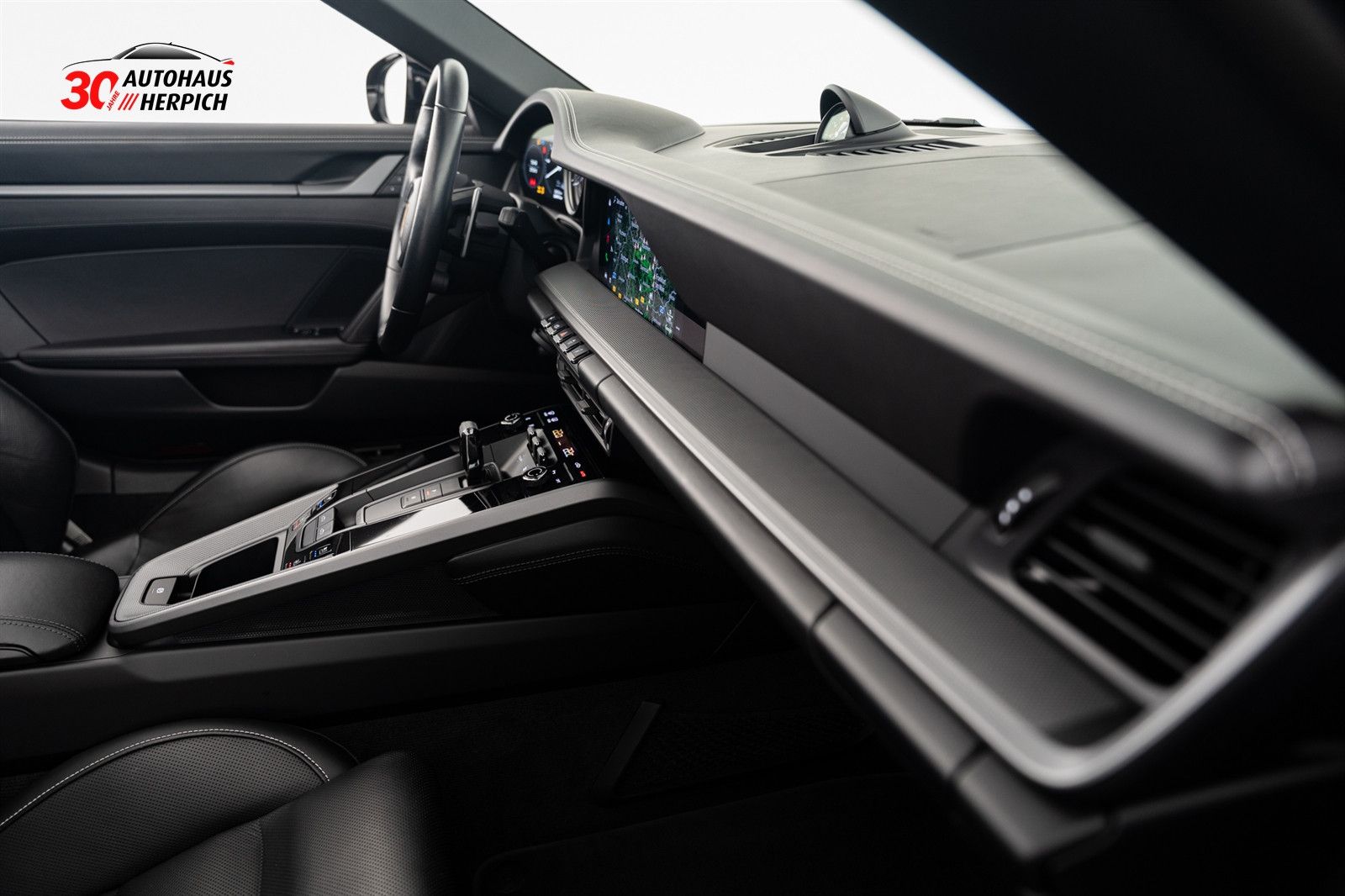 Porsche 992 .1 Targa 4S SportDesign Lift Matrix HAL Inno