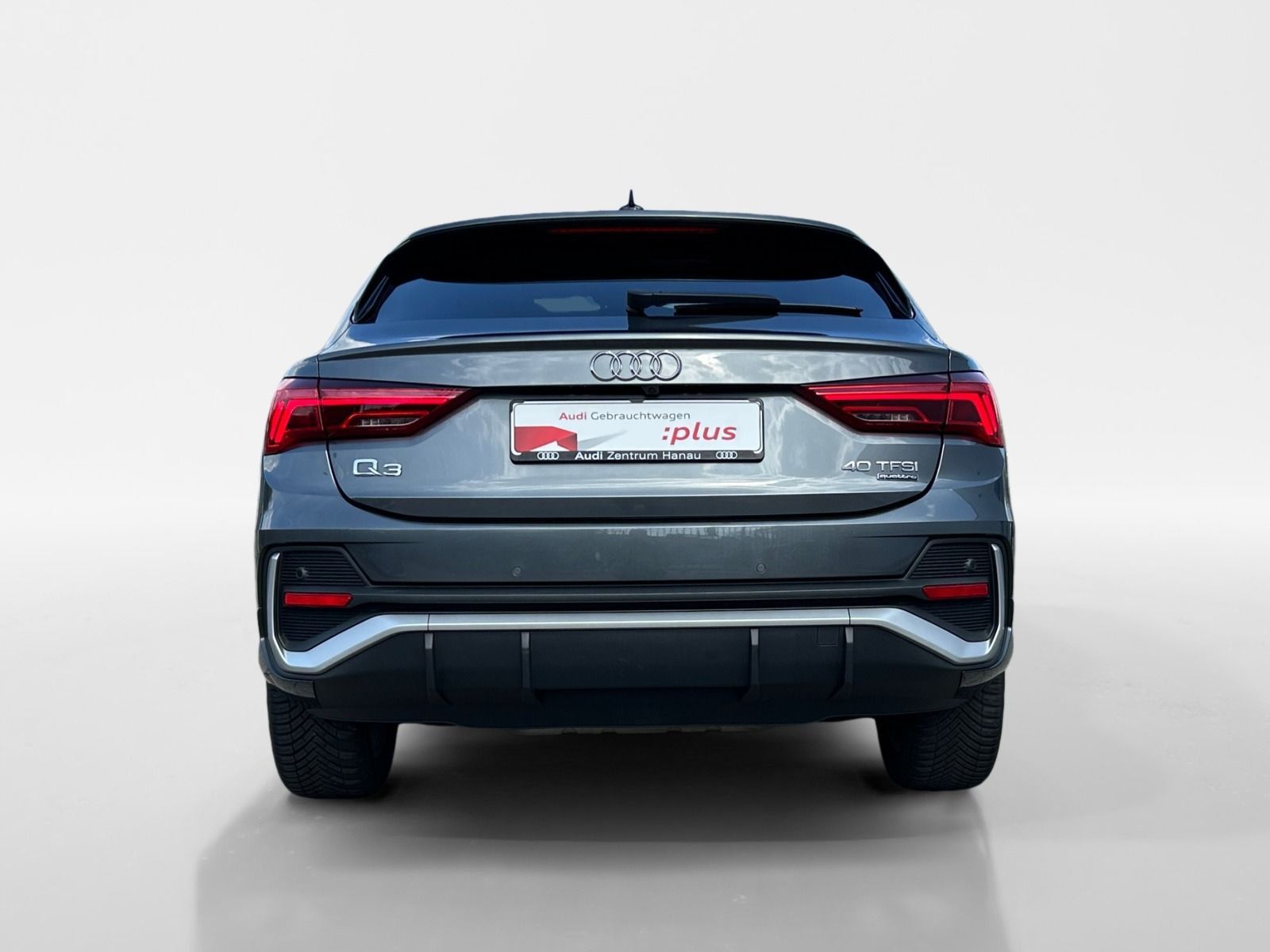 Audi Q3 Sportback 40 TFSI quattro S line - Samsaru's Car Outlet
