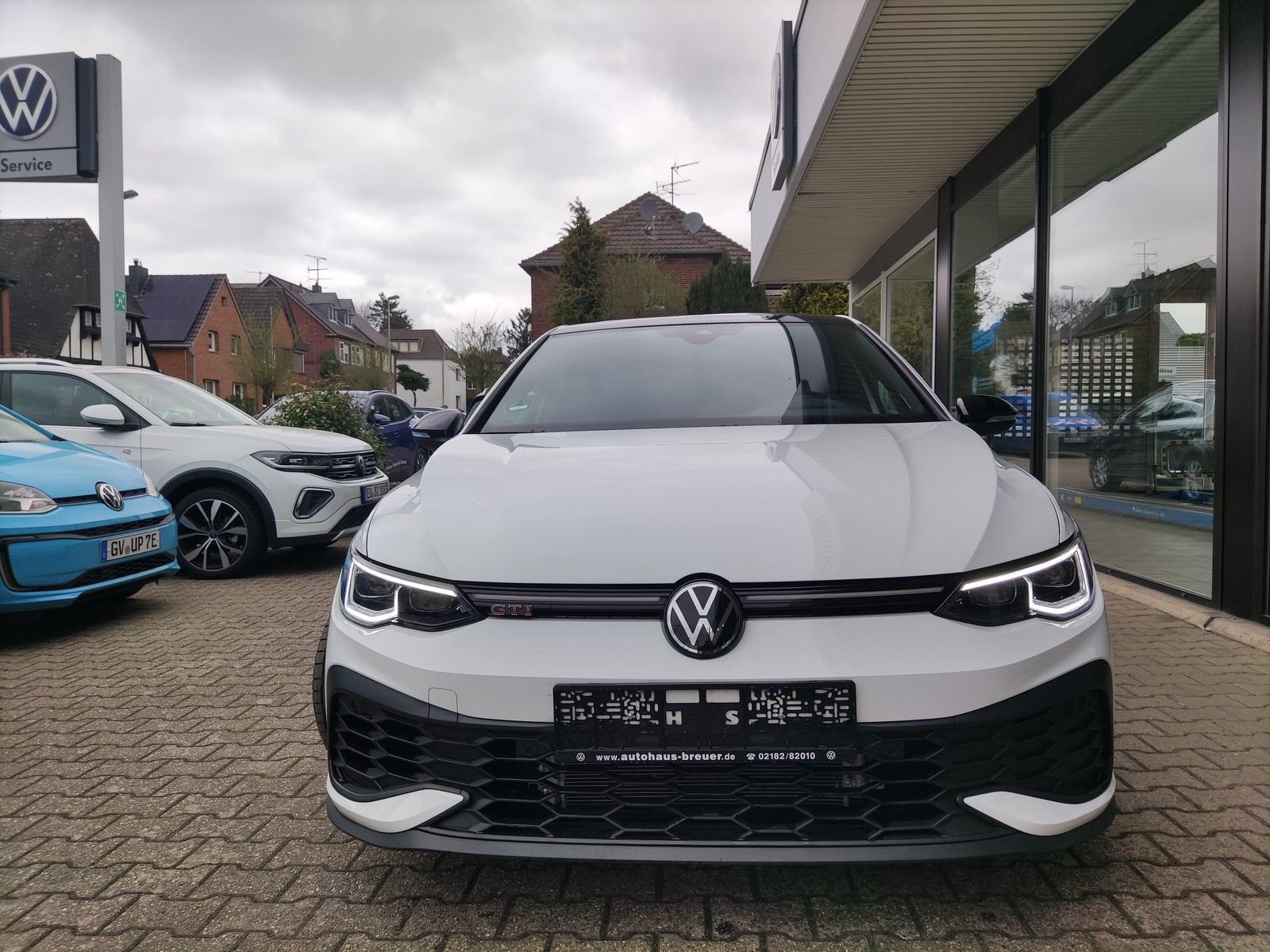 Volkswagen Golf VIII GTI Clubsport - Samsaru's Car Outlet