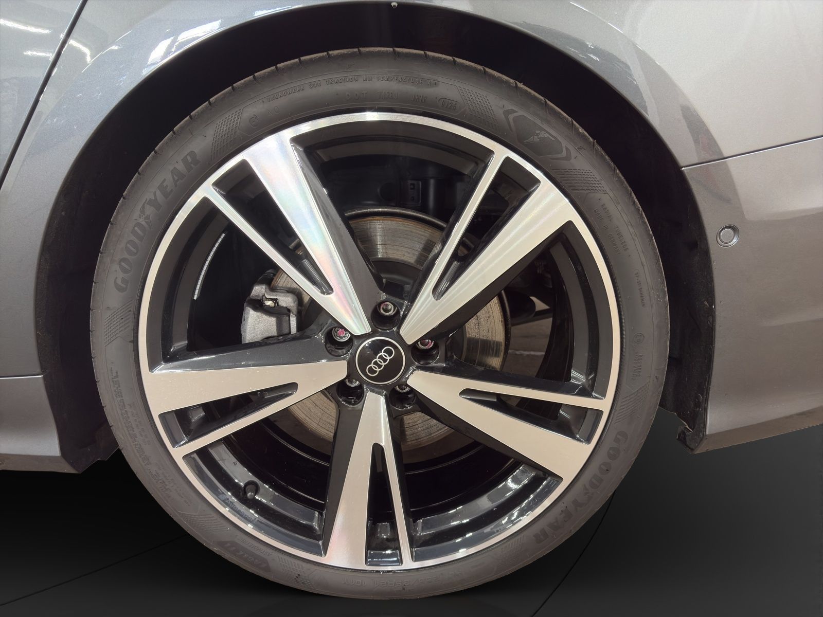 Audi A6 Lim. 50 TFSIe qu. S line AHK Pano Matrix LM 2