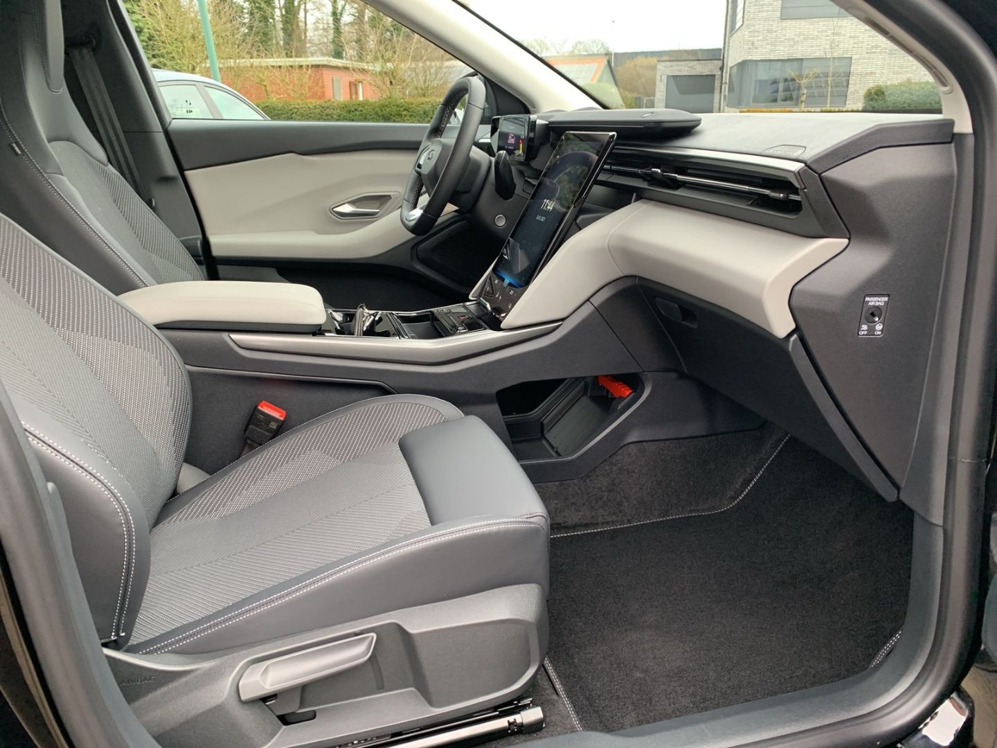 Ford Explorer RWD Extended Range 77 kwh HUD AHK Navi