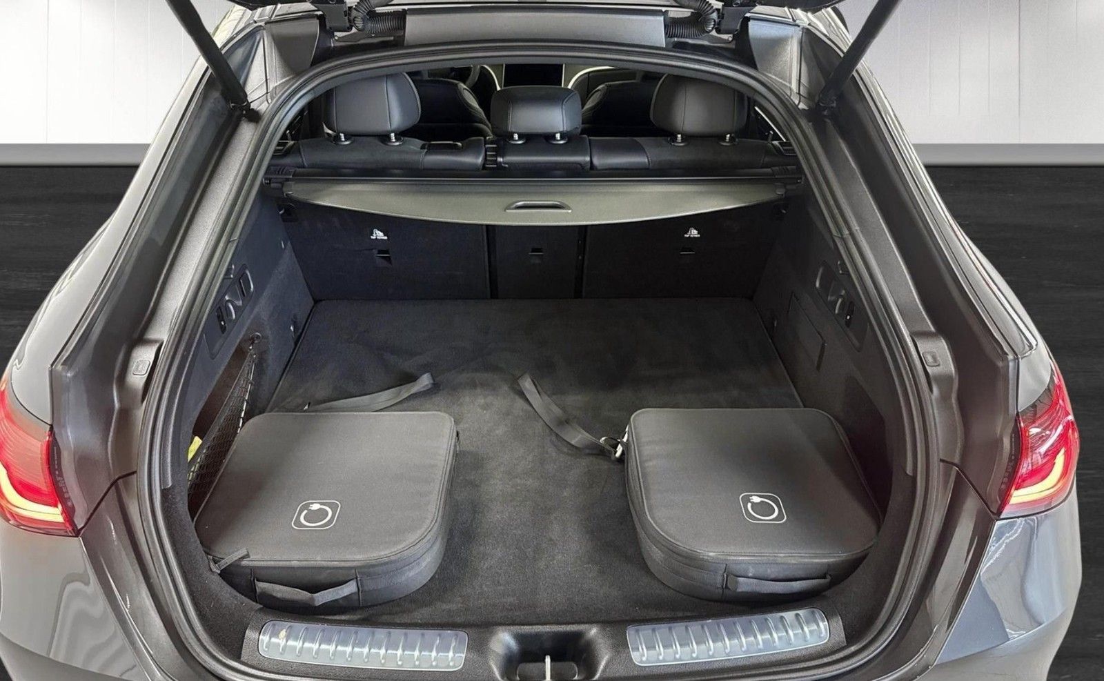 Mercedes-Benz GLC 300 e 4Matic Coupé AMG Premium *BURM/PANO/36