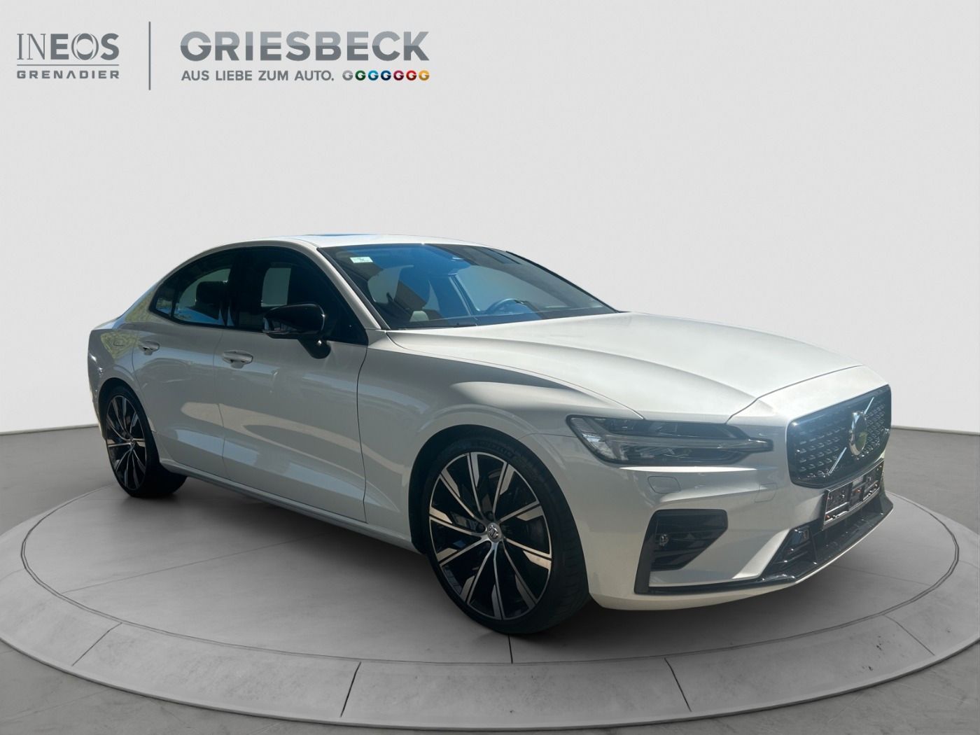 Volvo S60 B5 Ultimate Dark FLA*ACC*HUD*4xSHZ*STH*LM