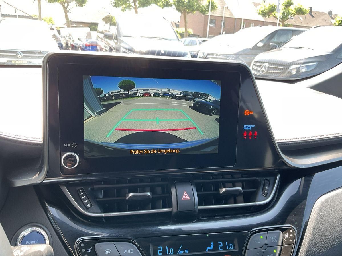 Toyota C-HR HYBRID - Samsaru's Car Outlet