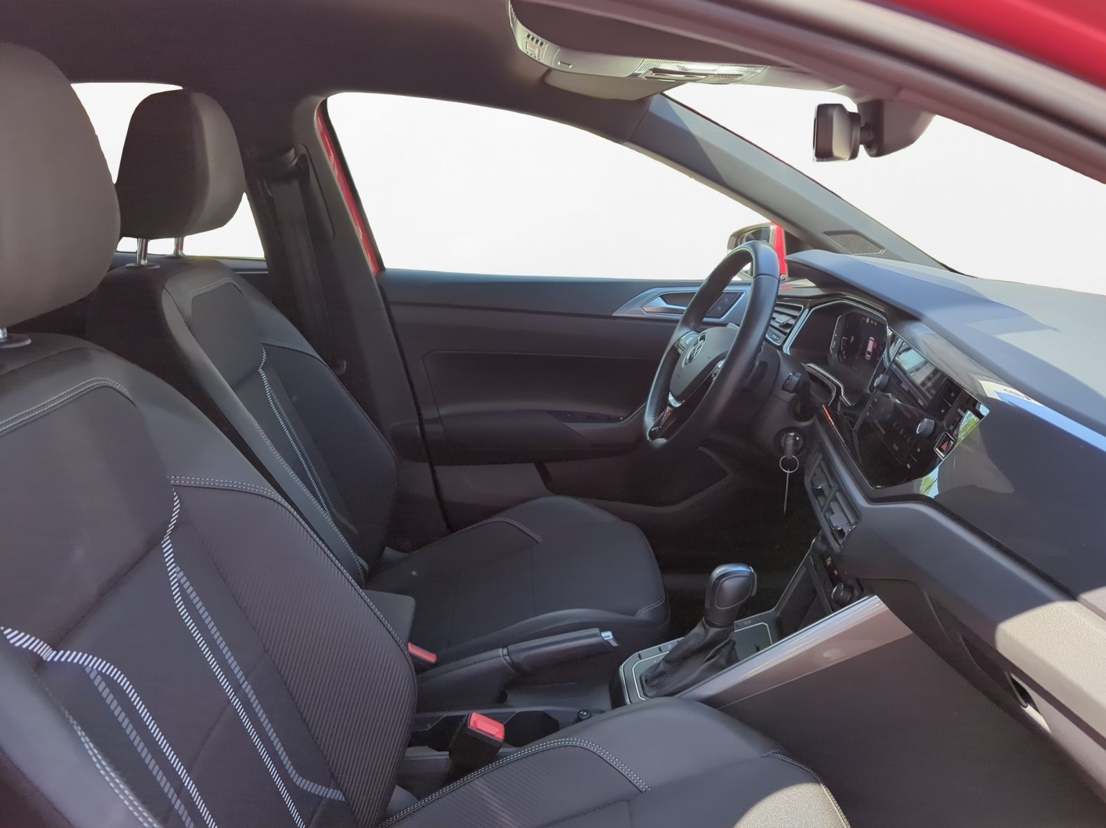 Volkswagen Polo 1.0 TSI Highline - Samsaru's Car Outlet