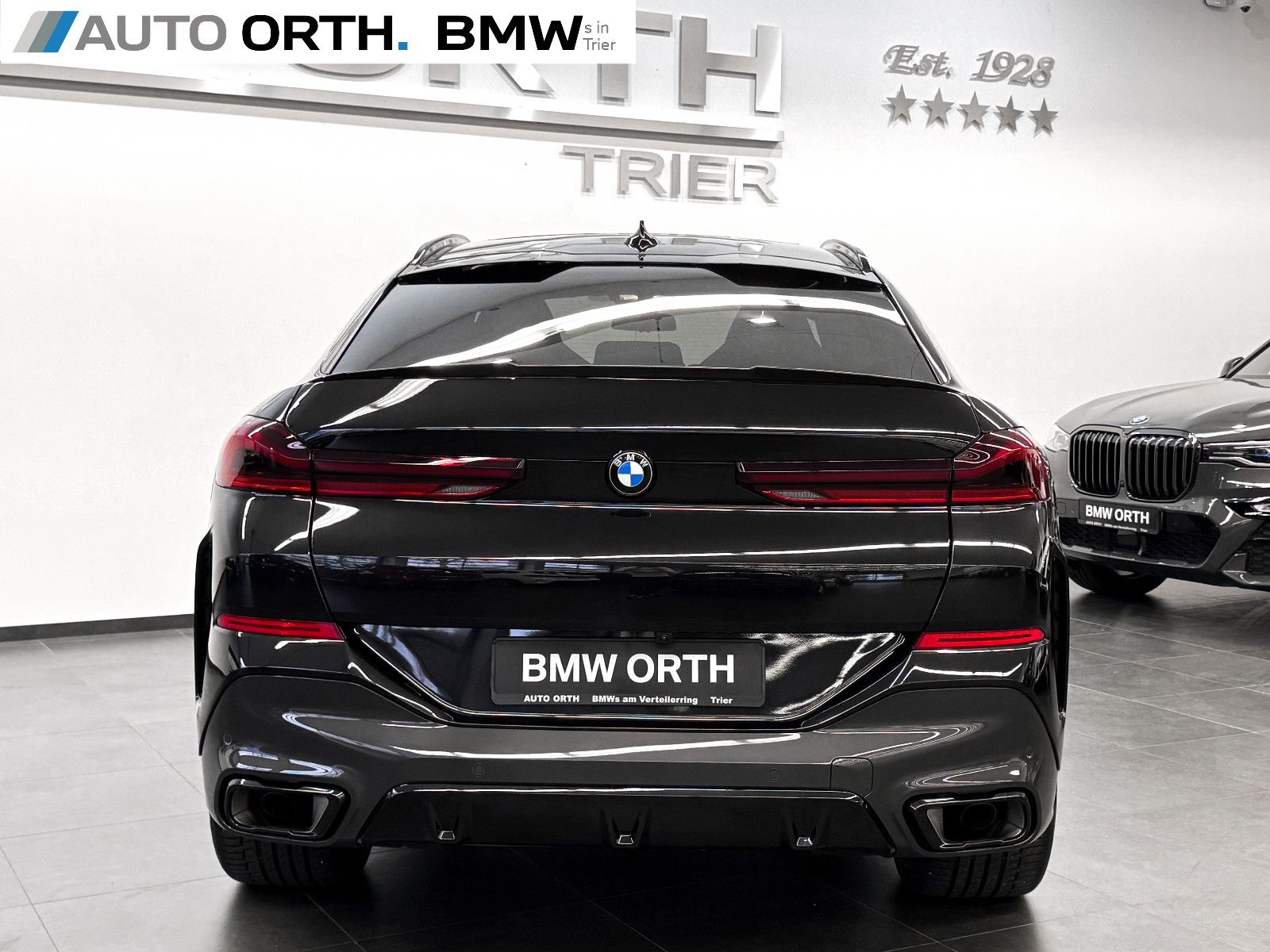 BMW X6 xDrive30d M-SPORT PANO SITZLÜFT ACC 360° AHK