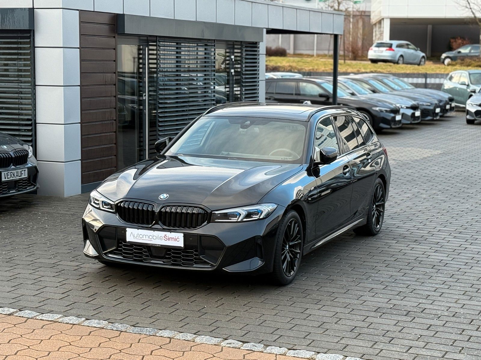 BMW 320i M Sport 18" HuD AHK Pano ACC 360° hifi LED+