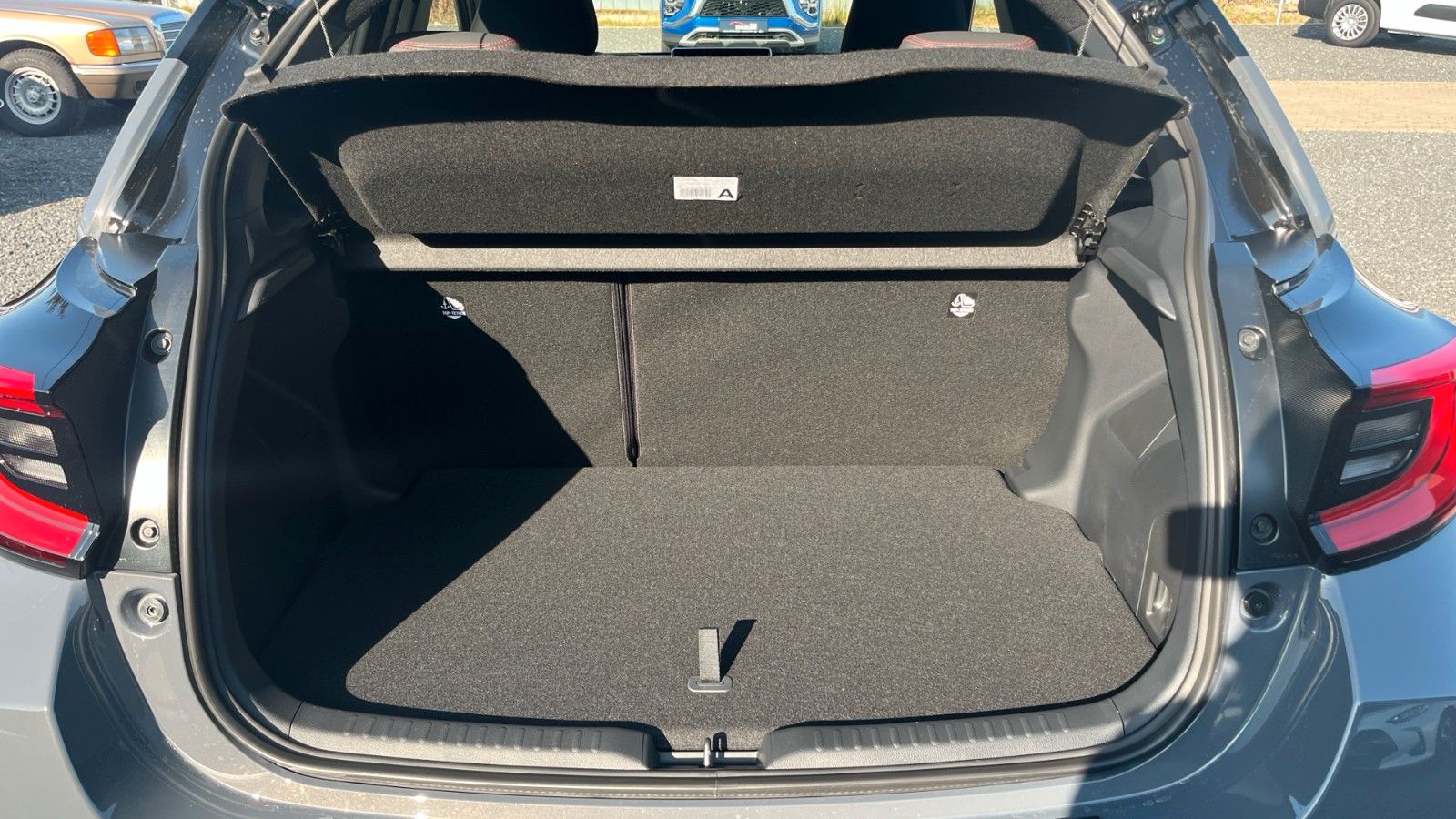 Toyota Yaris 1.5-l-VVT-i Hybrid GR SPORT *JBL PREMIUM*