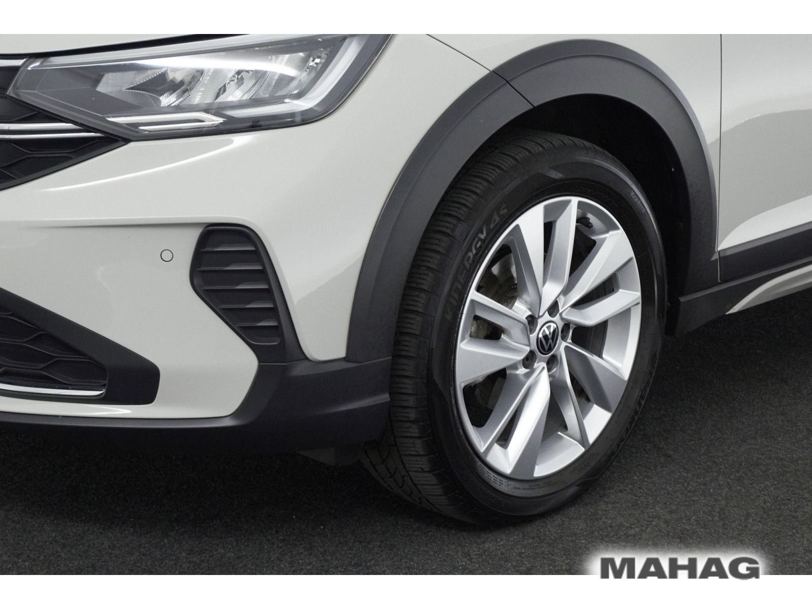 Volkswagen Taigo 1.0 TSI LIFE - Samsaru's Car Outlet