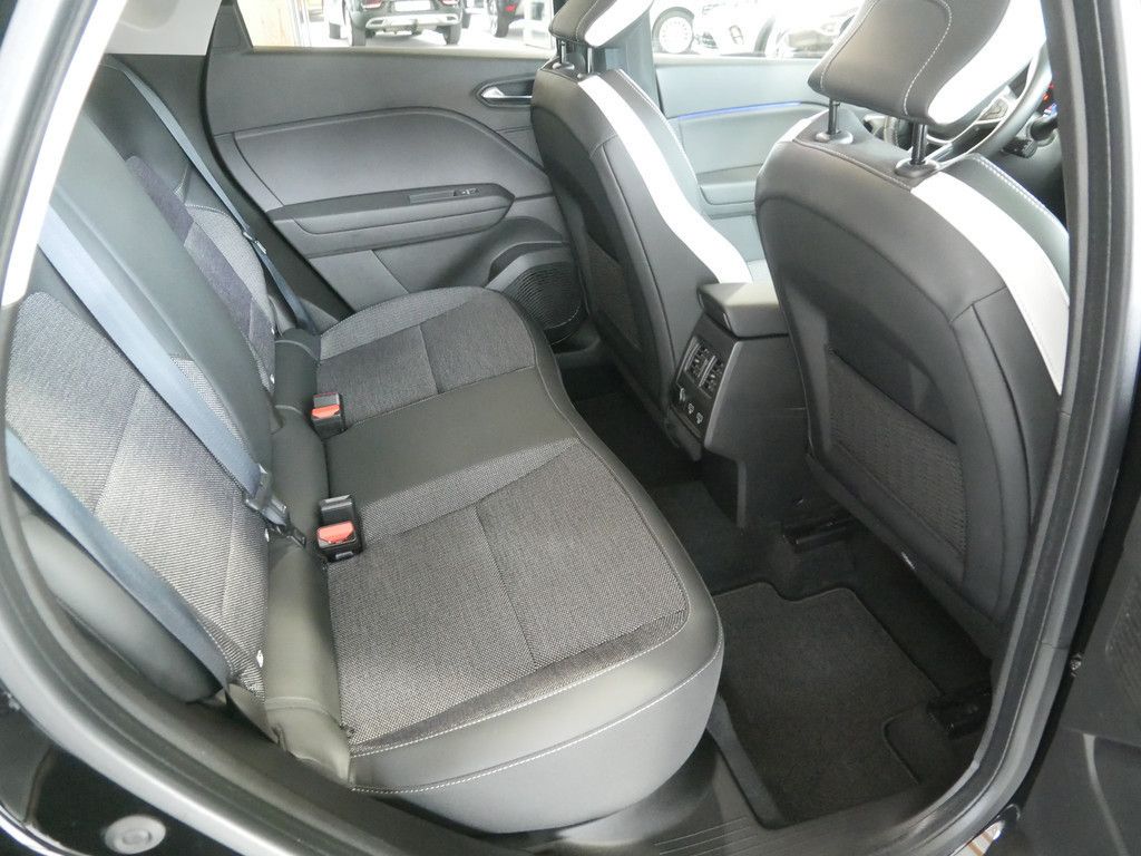 Renault Captur Intens - Samsaru's Car Outlet