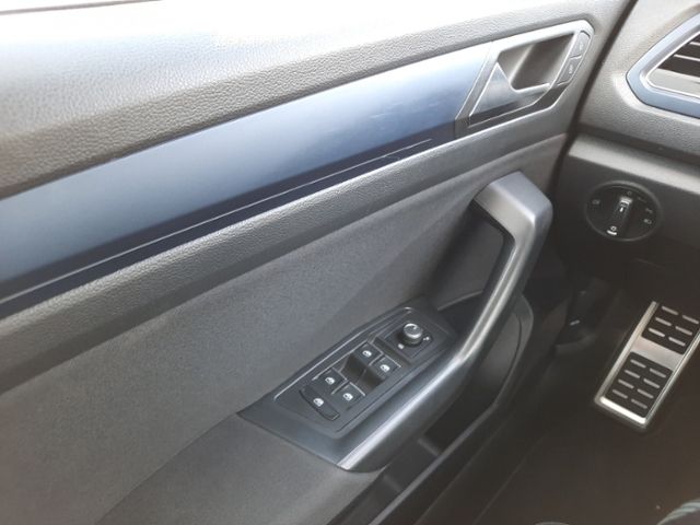 Volkswagen T-Roc 2.0 TDI United - Samsaru's Car Outlet