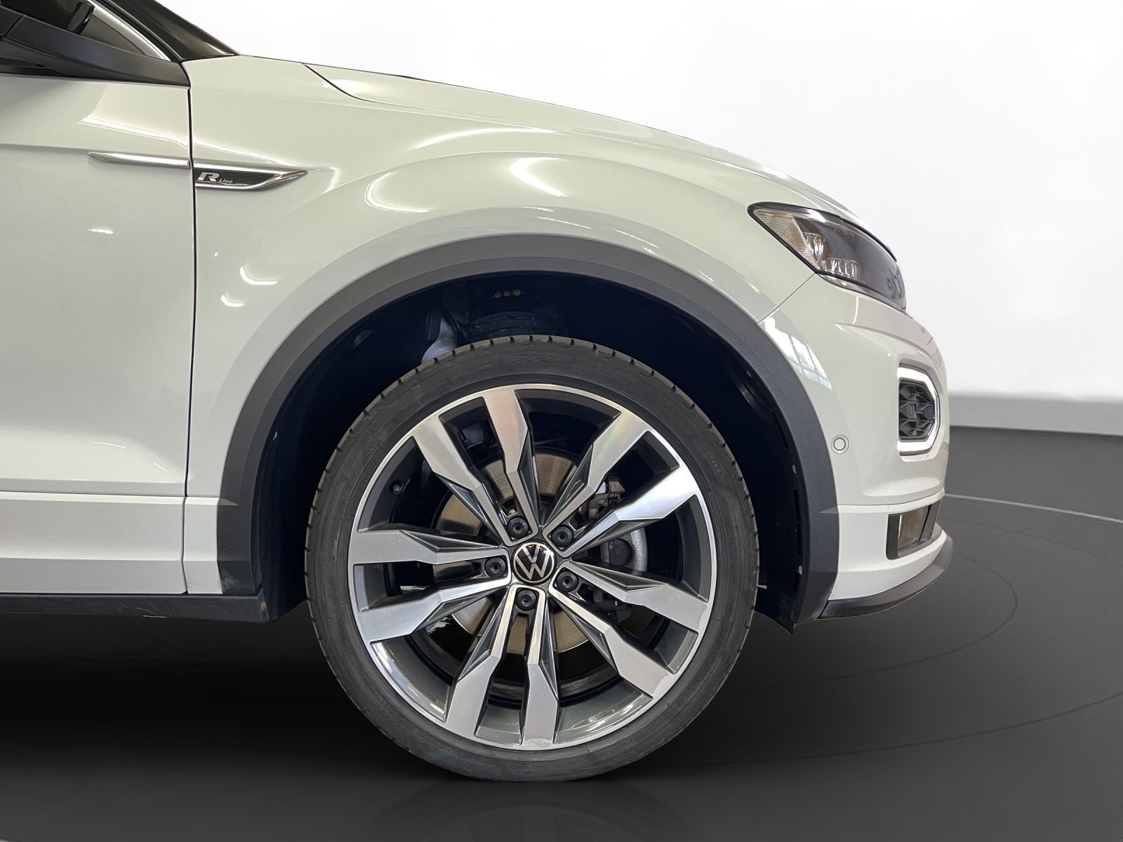 Volkswagen T-Roc 2.0 TSI 4M Sport R-Line - Samsaru's Car Outlet
