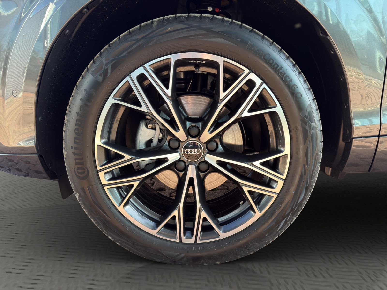 Audi Q3 SUV TFSI S line LED Plus Navi Pano AHK Rü 19"