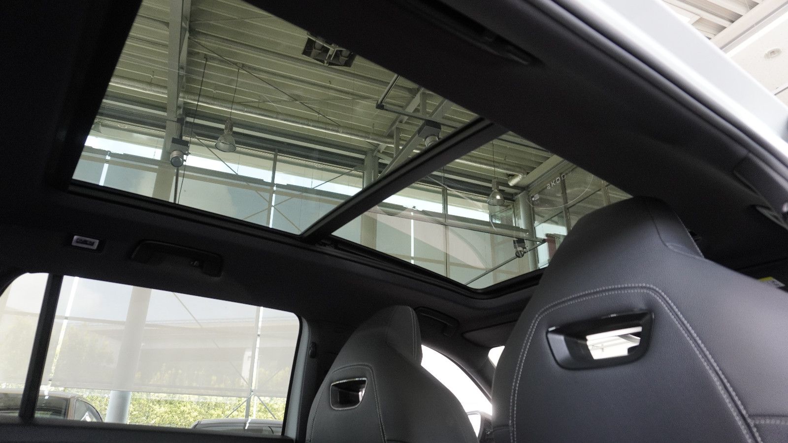 Skoda Kodiaq 2.0 TDI 4x4 Sportline*AHK*HEAD-UP*PANO*7S