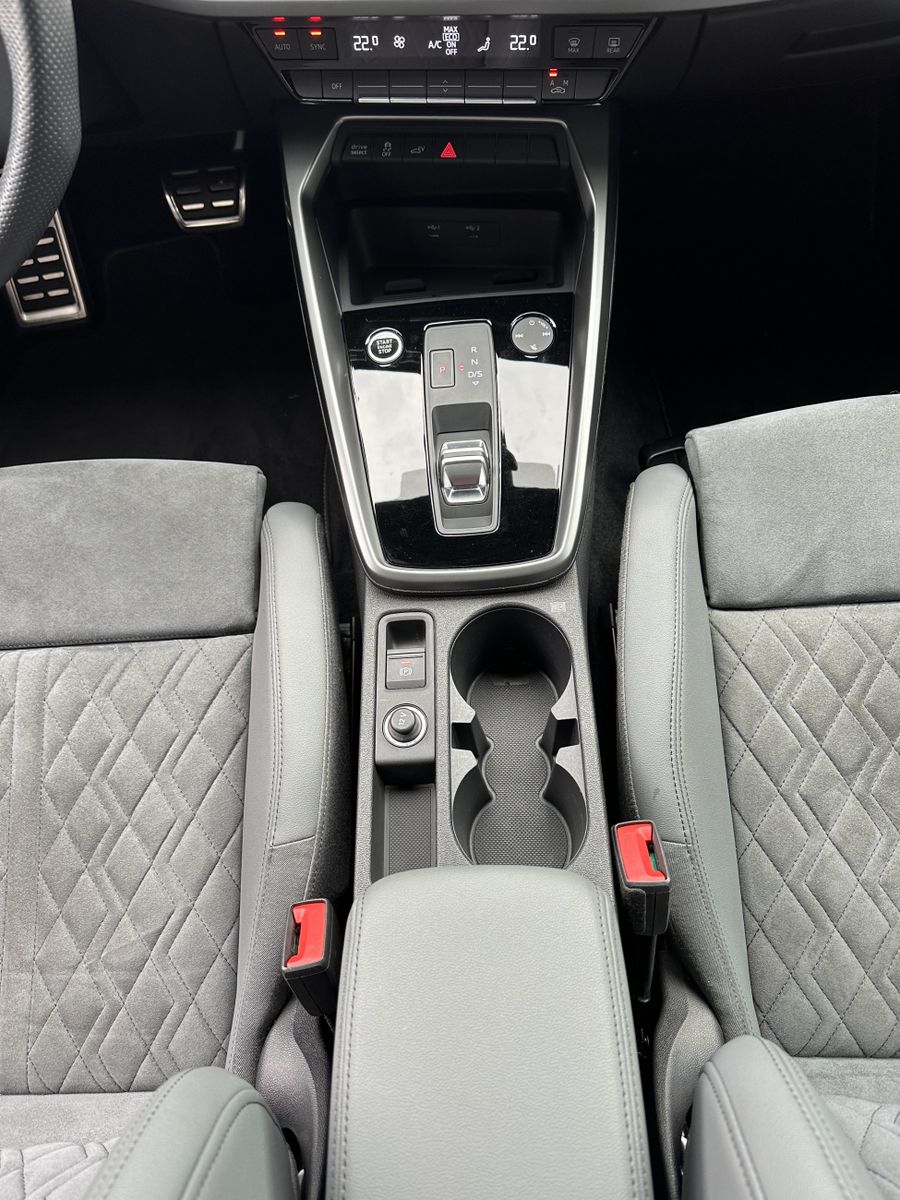 Audi A3 40 TFSI e SpB S-Line NAV+LED+ACC+VCOCKPIT+1HD