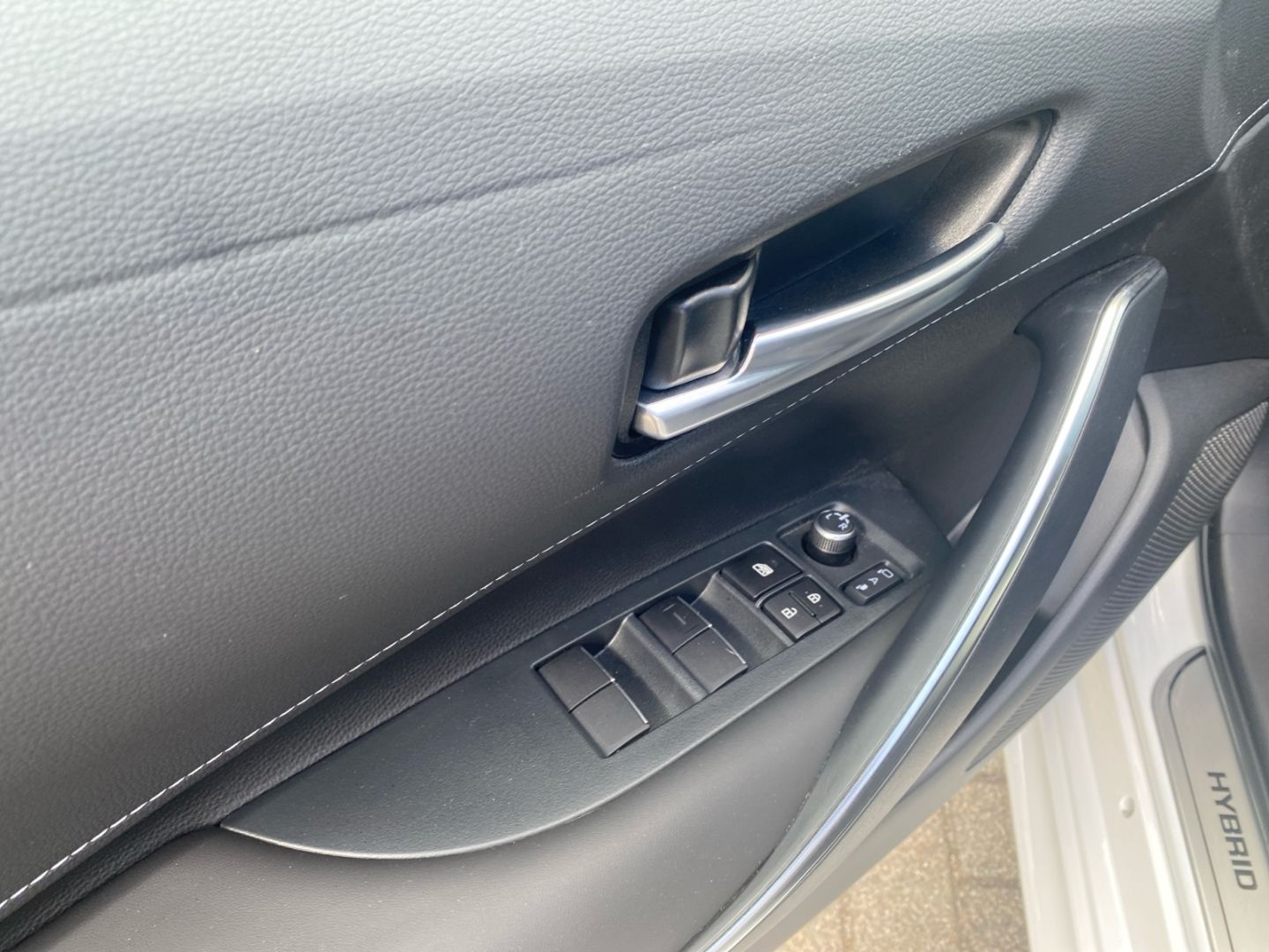 Toyota Corolla 2.0 Hybrid TS - Samsaru's Car Outlet