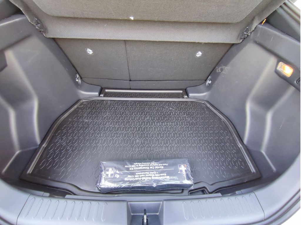 Toyota C-HR 1.8 Hybrid FWD Team Deutschland