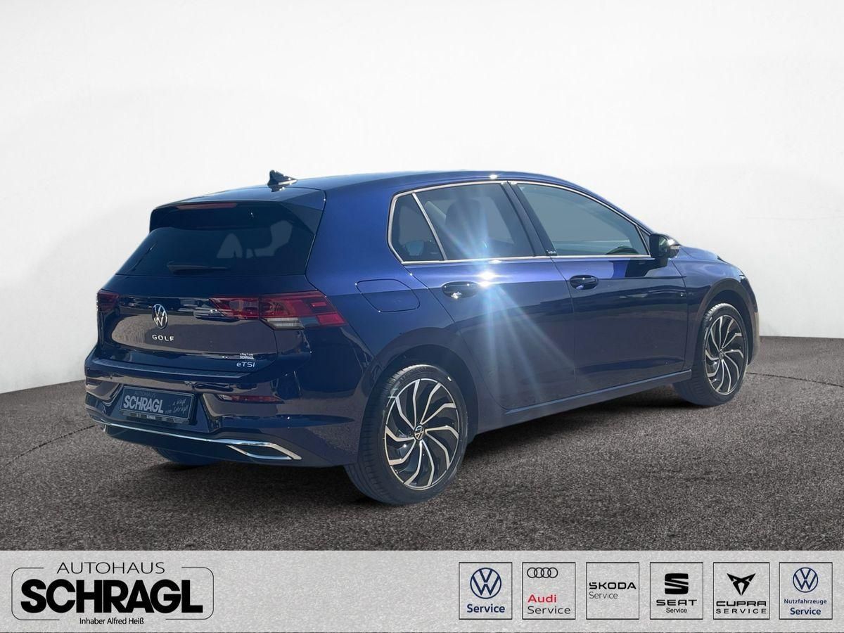 Volkswagen Golf VIII 1.5 eTSI DSG MOVE+ - Samsaru's Car Outlet