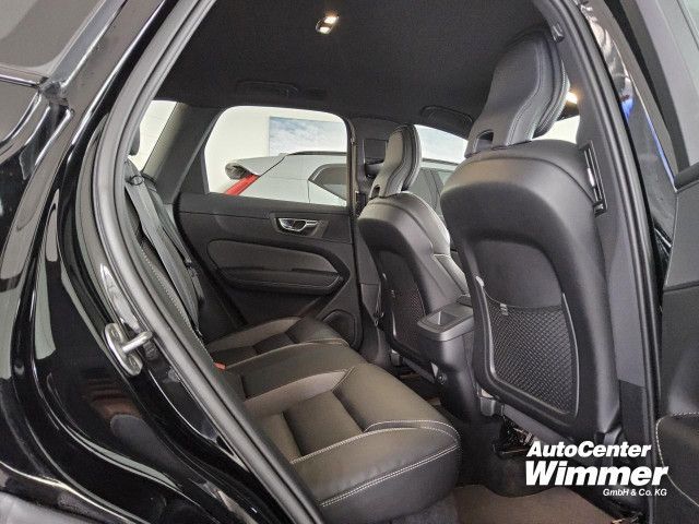 Volvo XC60 B4 D AWD R-Design Licht+Winter Paket / AHK