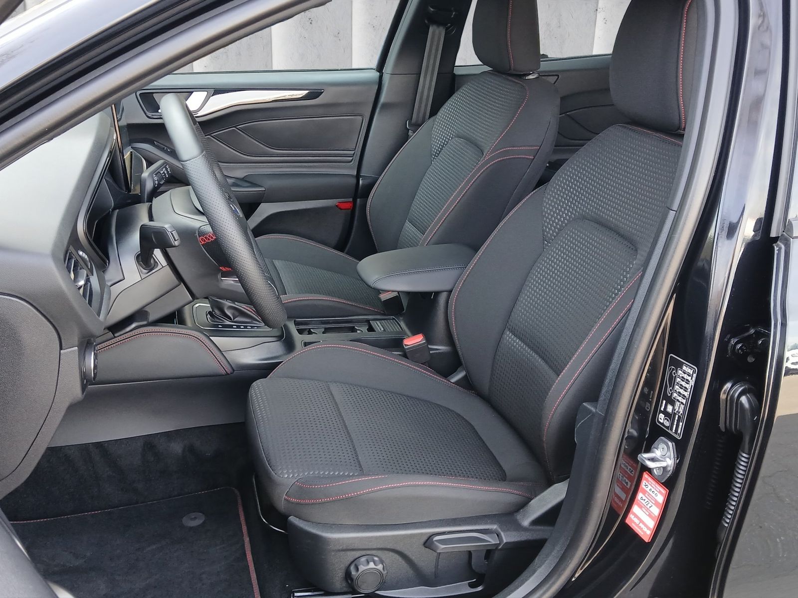 Ford Focus ST-Line X Turnier Aut.*AHK*ACC*HUD*KAM*NAV