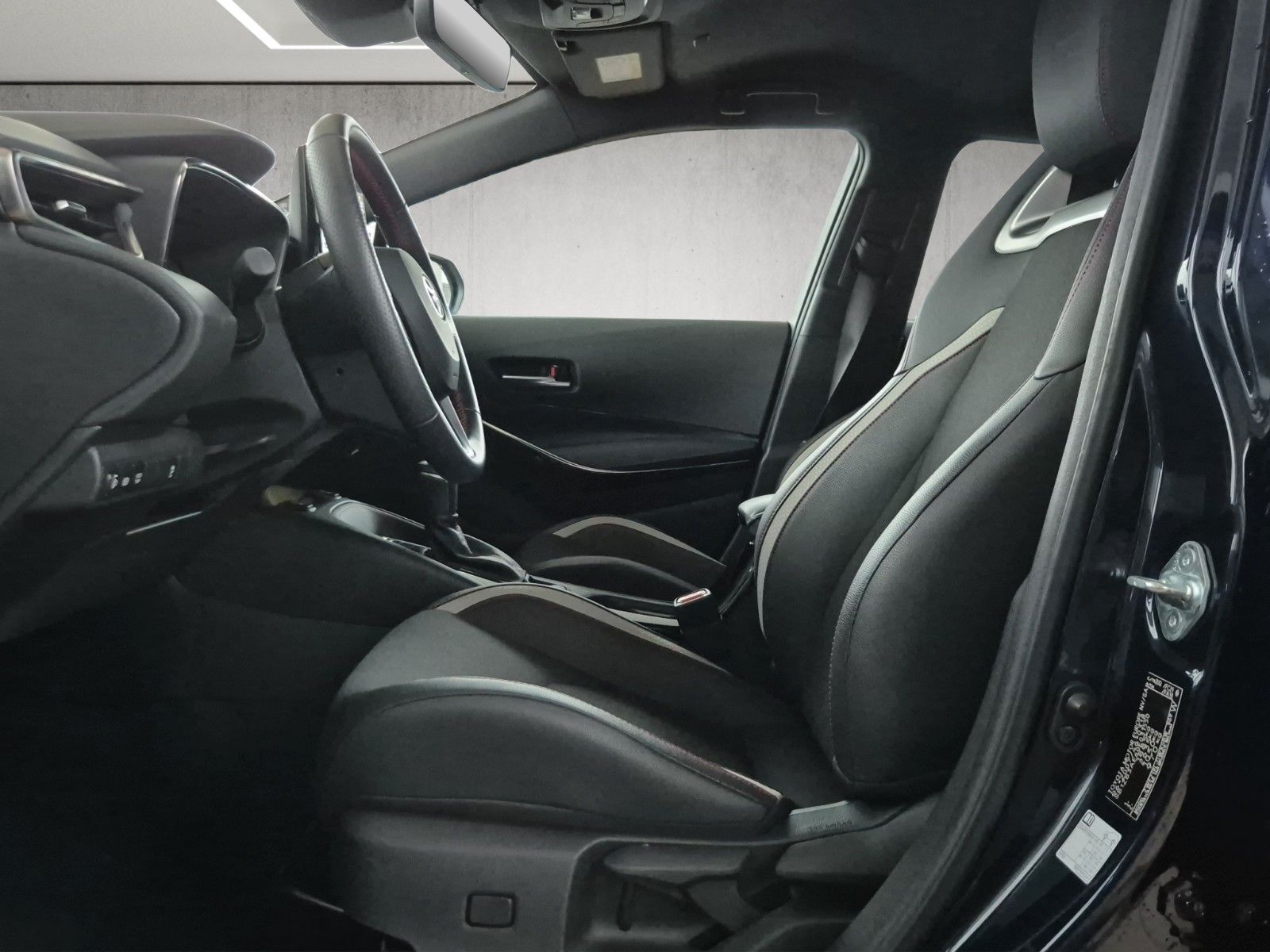 Toyota Corolla TS Hybrid GR Sport Navi Kamera SHZ ACC