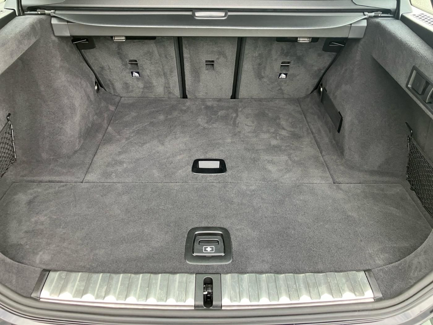 BMW 320 d Touring M SPORT - Samsaru's Car Outlet