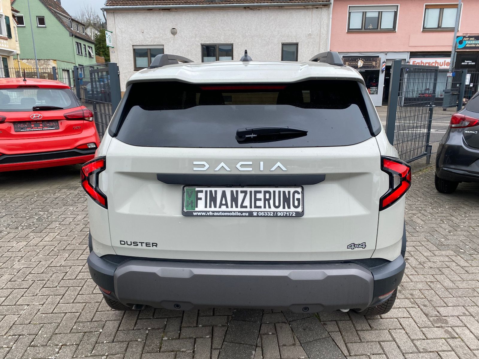 Dacia Duster 4x4 - Samsaru's Car Outlet
