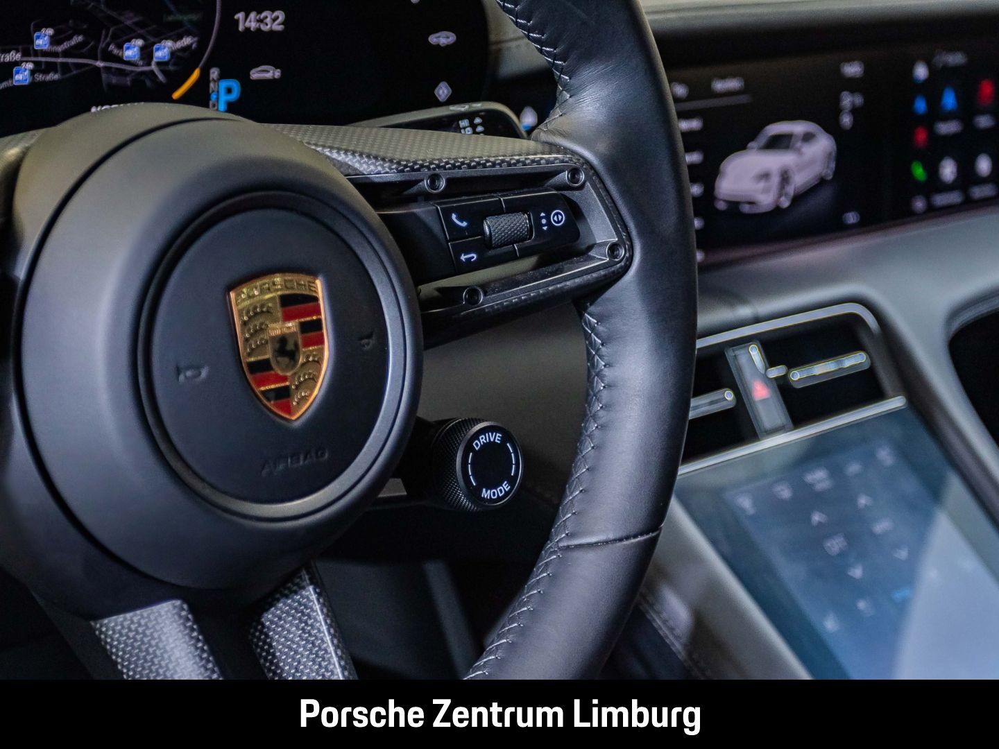 Porsche Taycan Turbo S Panorama Performancebatterie+ LED