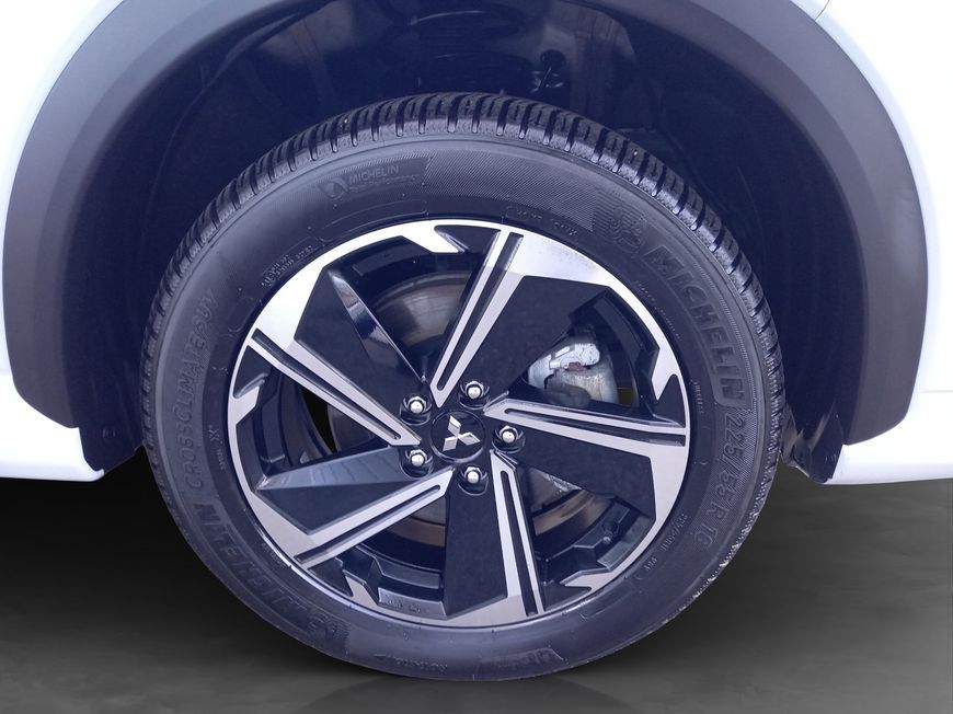 Mitsubishi Eclipse Cross Plug-In Hybrid 4WD Select