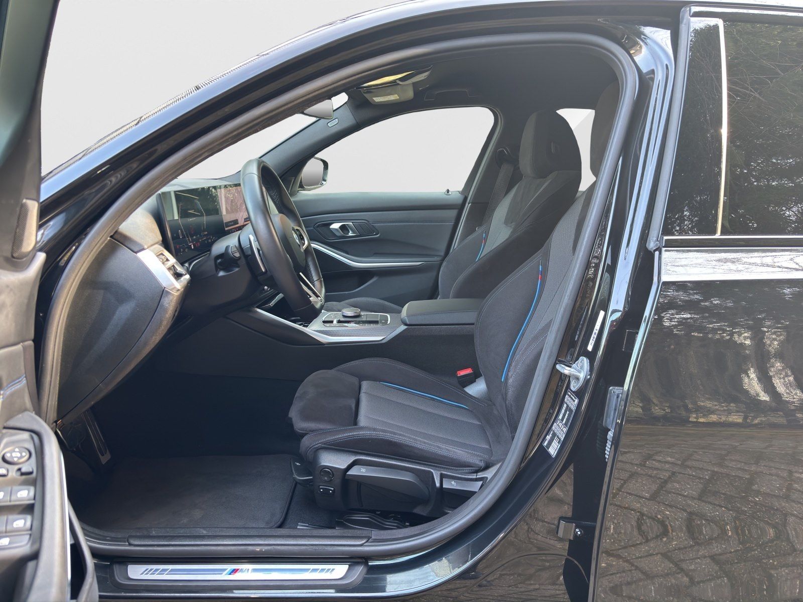 BMW 320d Limousine M Sport | 360° | Navi | LED | HiF