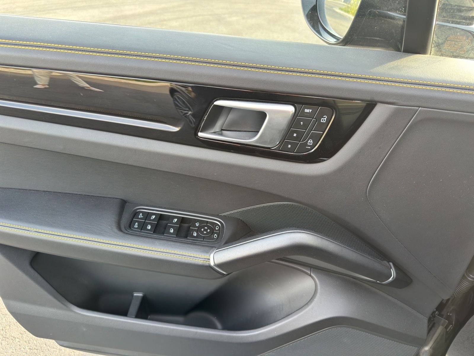 Porsche Cayenne Coupe Sport Design Keramik Luft Inno 360