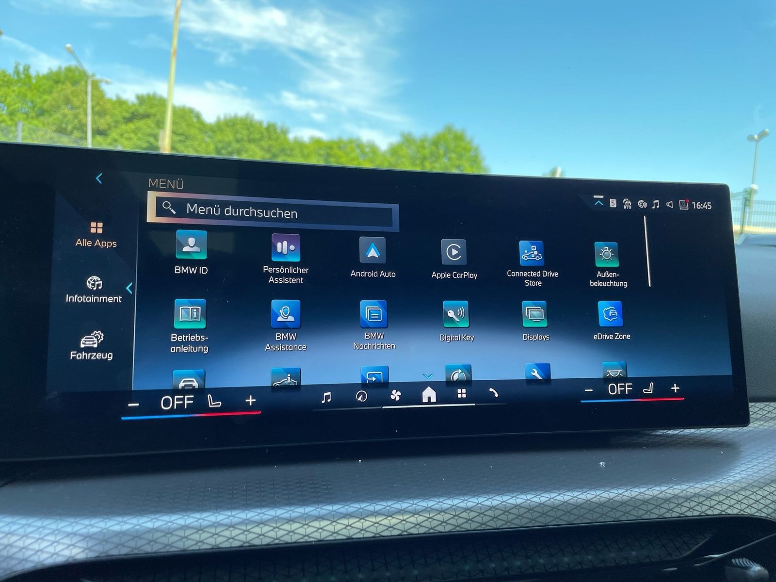 BMW 330e xDrive Tour M Sport | AHK ACC FIN ab 1,99 %