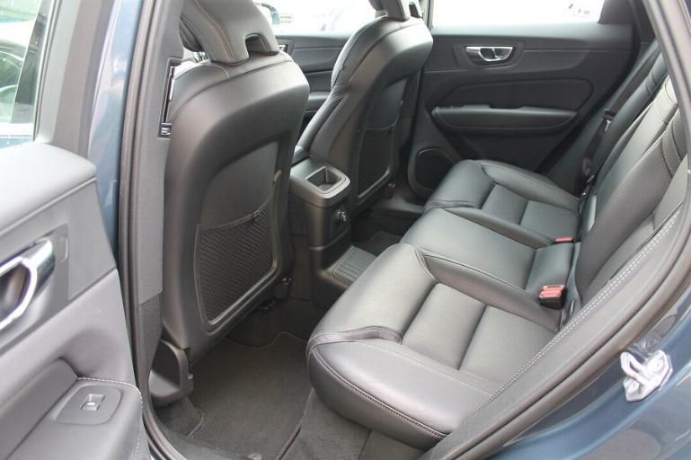 Volvo XC60 T8 Inscription  4C-ACC-StHzg-Massage-AHK