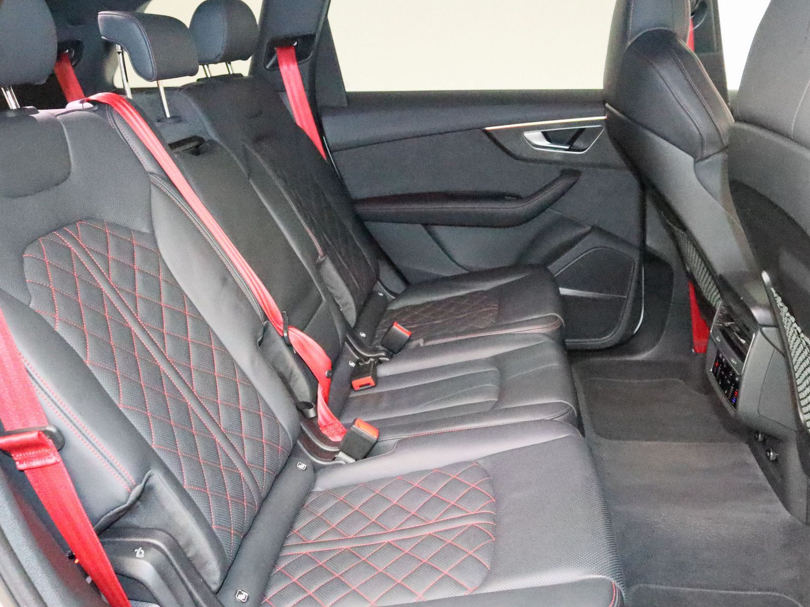 Audi Q7 50 TDI quattro competition plus AHK 360° PANO