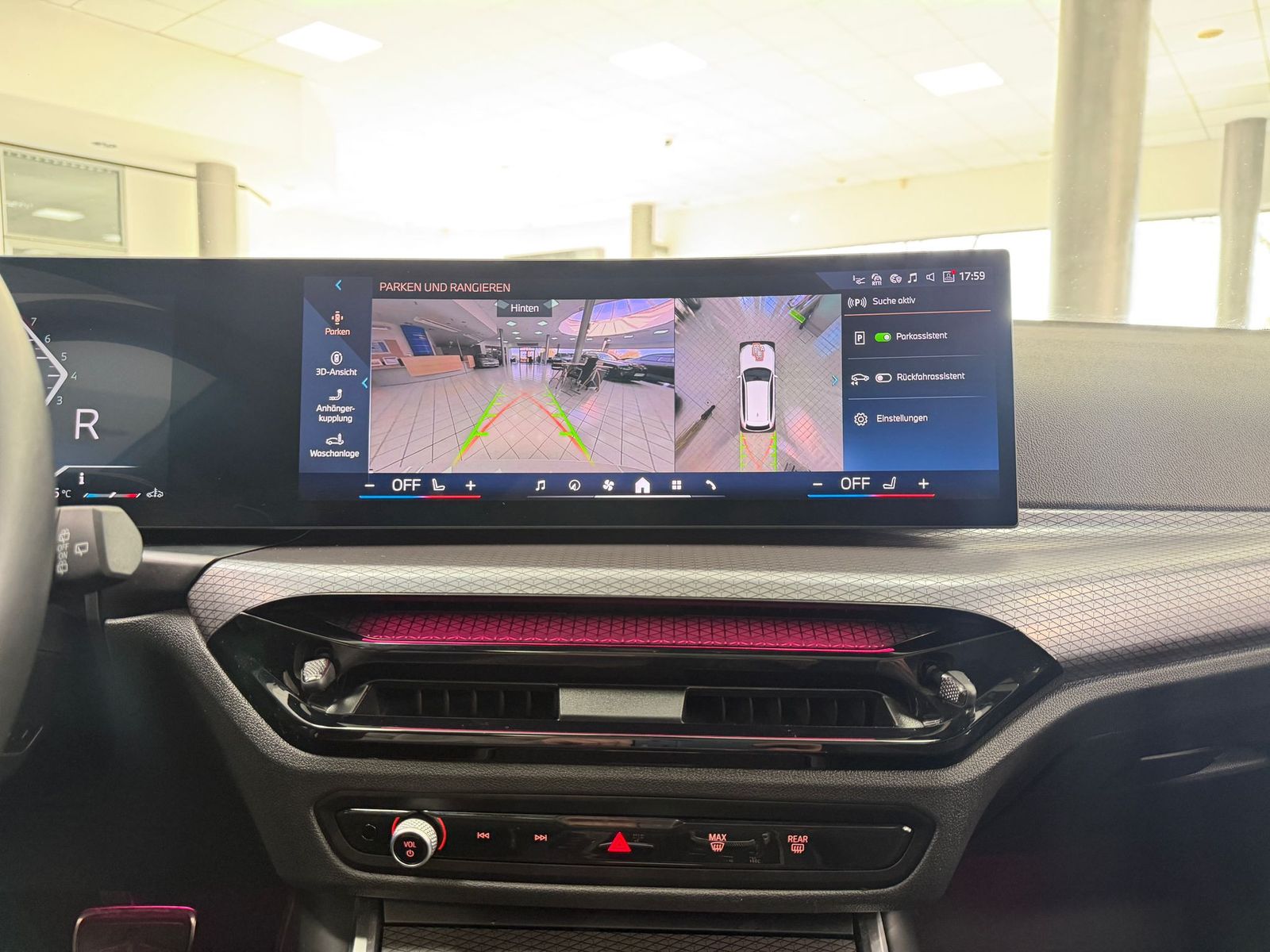 BMW 330 i xDrive Touring M Sport*PANO*HUD*ACC*360°