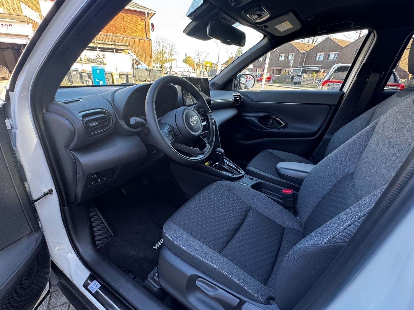 Toyota Yaris Cross 1,5l Hybrid Teamplayer ACC RFK SHZ K