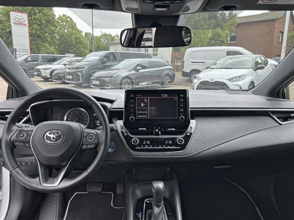 Toyota Corolla 1.8 Hybrid Touring Sports - Samsaru's Car Outlet