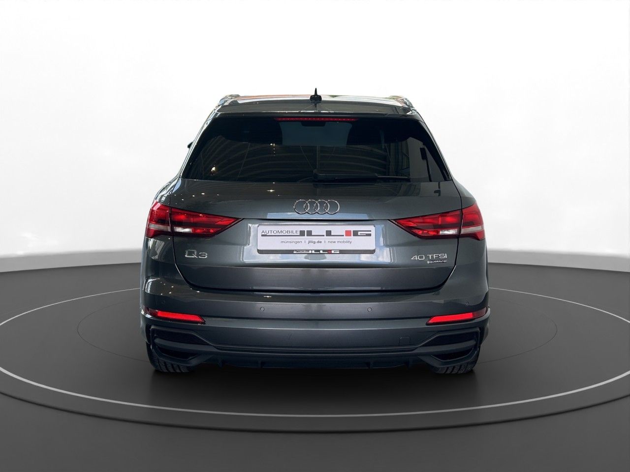 Audi Q3 40 TFSI quattro S-line - Samsaru's Car Outlet